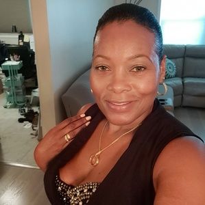 Meet your Posher, Tralondra